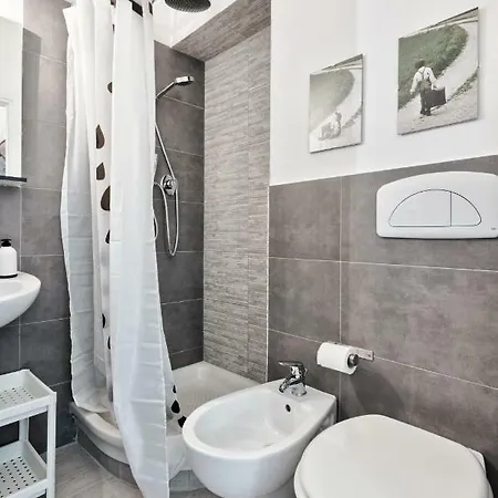 San Salvario House *